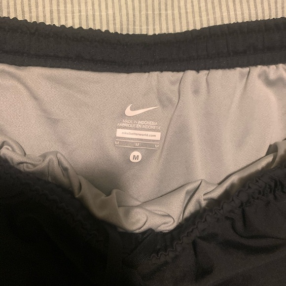 Nike Shorts - Picture 2 of 3